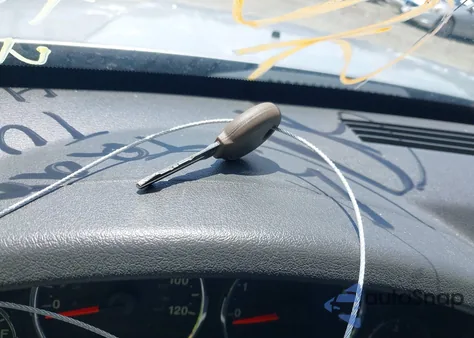 2008 Jeep Liberty Sport z USA, uszkodzony, nr VIN 1J8GN28K98W174572